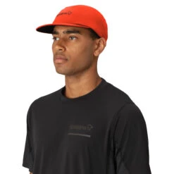 Norrona Senja Laufcap - One Size - Adrenalin