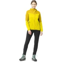 Norrona Falketind Aero60 Hood Jacke Damen - Sulphur/Blazing Yellow -Norrona norrona falketind aero60 hood women sulphur blazing yellow model 1 1399432
