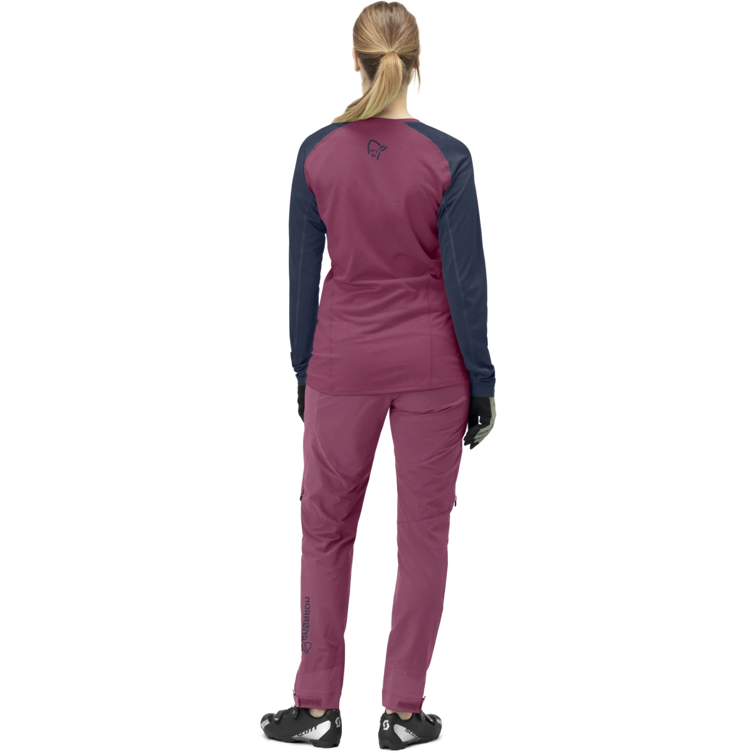 Norrona Fjørå Equaliser Lightweight Langarmshirt Damen - Violet Quartz/Indigo Night 7 Norrona Fjørå Equaliser Lightweight Langarmshirt Damen - Violet Quartz/Indigo Night – Bild 5