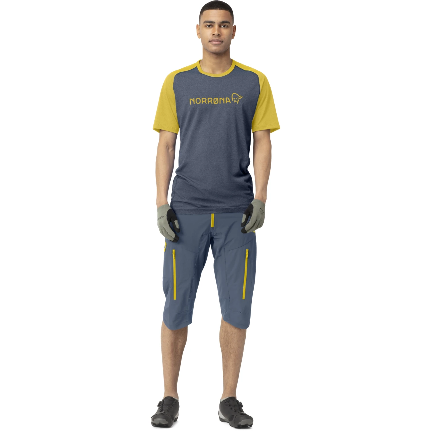 Norrona Fjørå Equaliser Lightweight T-Shirt Herren - Sulphur/Vintage Indigo 6 Norrona Fjørå Equaliser Lightweight T-Shirt Herren - Sulphur/Vintage Indigo – Bild 4