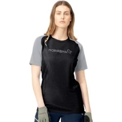 Norrona Fjørå Equaliser Lightweight T-Shirt Damen - Caviar/Light Grey