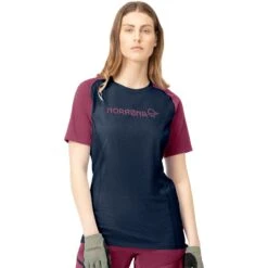 Norrona Fjørå Equaliser Lightweight T-Shirt Damen - Violet Quartz/Indigo Night