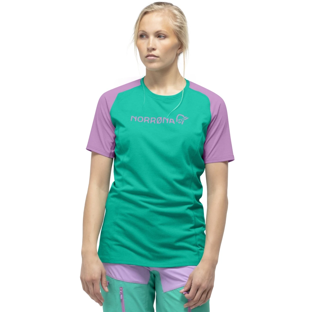 Norrona Fjørå Equaliser Lightweight T-Shirt Damen - Violet Tuille/Arcadia 3 Norrona Fjørå Equaliser Lightweight T-Shirt Damen - Violet Tuille/Arcadia