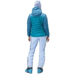 Norrona Lyngen Down850 Hood Daunenjacke Damen - Aquarius/Hawaiian Surf 11 Norrona Lyngen Down850 Hood Daunenjacke Damen - Aquarius/Hawaiian Surf -Norrona norrona lyngen down850 hood jacket women aquarius hawaiian surf 4 1256337