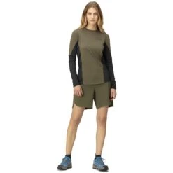 Norrona Senja Equaliser Lightweight Langarmshirt Damen - Olive Night -Norrona norrona senja equaliser lightweight long sleeve women olive night model 1 1399831