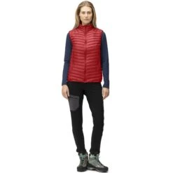 Norrona Trollveggen Superlight Down850 Daunenweste Damen - True Red -Norrona norrona trollveggen superlight down850 vest women true red 3 1258614
